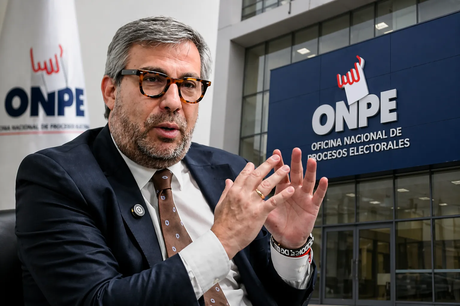 Piero Corvetto renunció a la jefatura de la ONPE tras el desastre electoral del 12 de abril